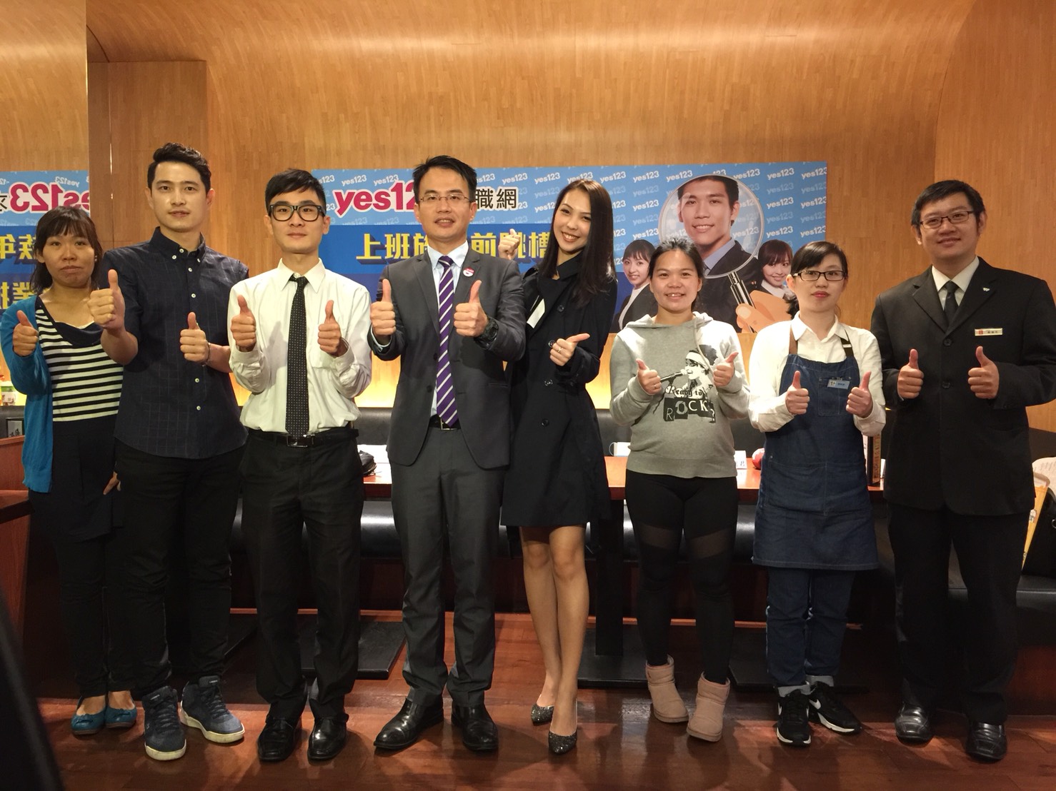 不等年終!85%想跳槽 五成六行動中
起薪創新高36K!八成七企業年前徵才