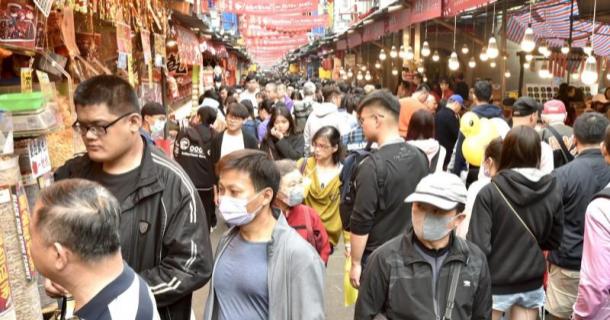 初五開工!勞動部呼籲...雇主不得禁戴口罩