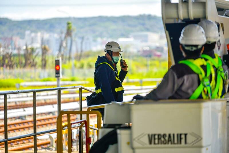 桃園大眾捷運公司今天舉行今年度第一次人才招募甄試,並在國立台北科技大學附屬桃園農工高級中等學校舉行術