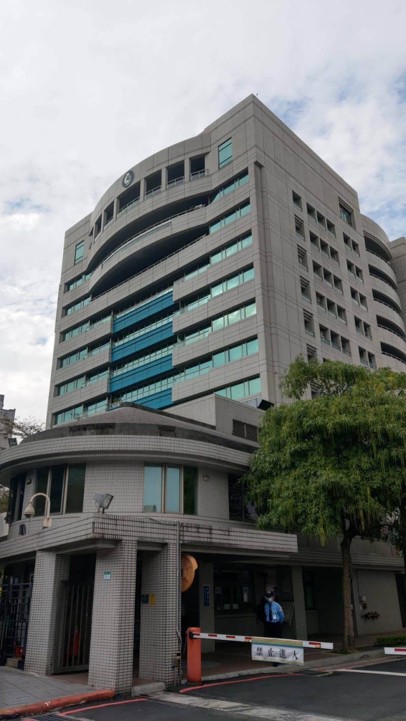 中華電信2024年徵才開跑,年薪上看21個月。(記者王憶紅攝)