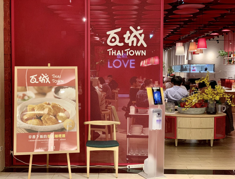台灣連鎖店普查最新統計結果顯示，台灣2023全年連鎖品牌總部家數約2984家；連鎖店總店數約12萬2
