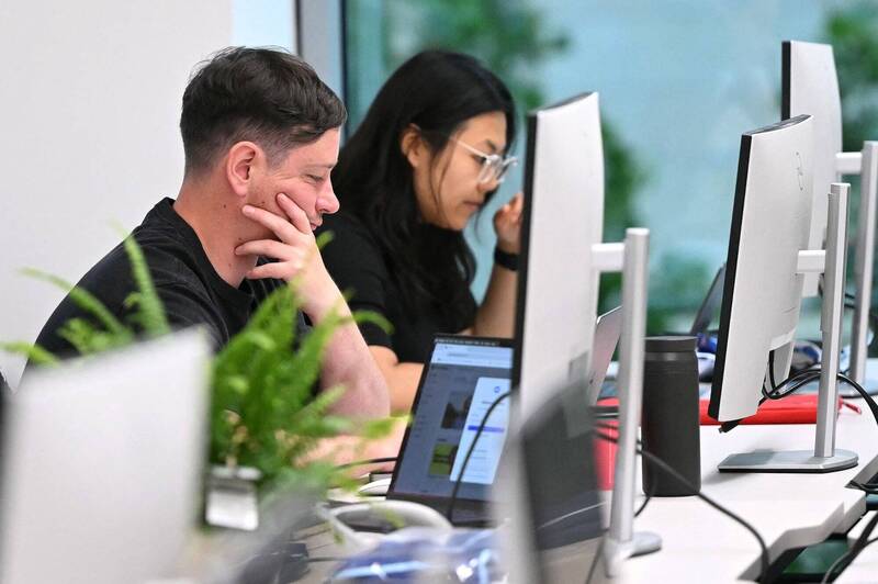 最新大規模研究發現:週休3日讓員工更快樂、工作效率增